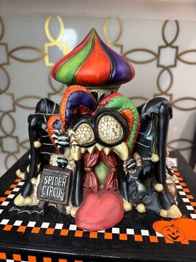 Spooky Hollow SPIDER CIRCUS Tent Halloween Blink Light House Bisque Porcelain